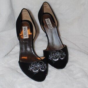 Beautiful Badgley Mischka Salsa Black Satin Embellished pump size 9